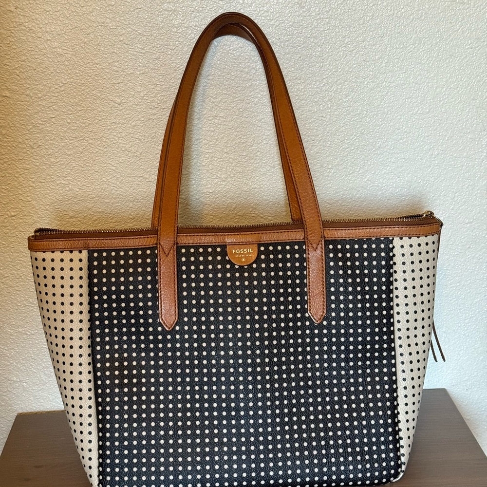 Fossil Black and Tan Geometric Tote Bag